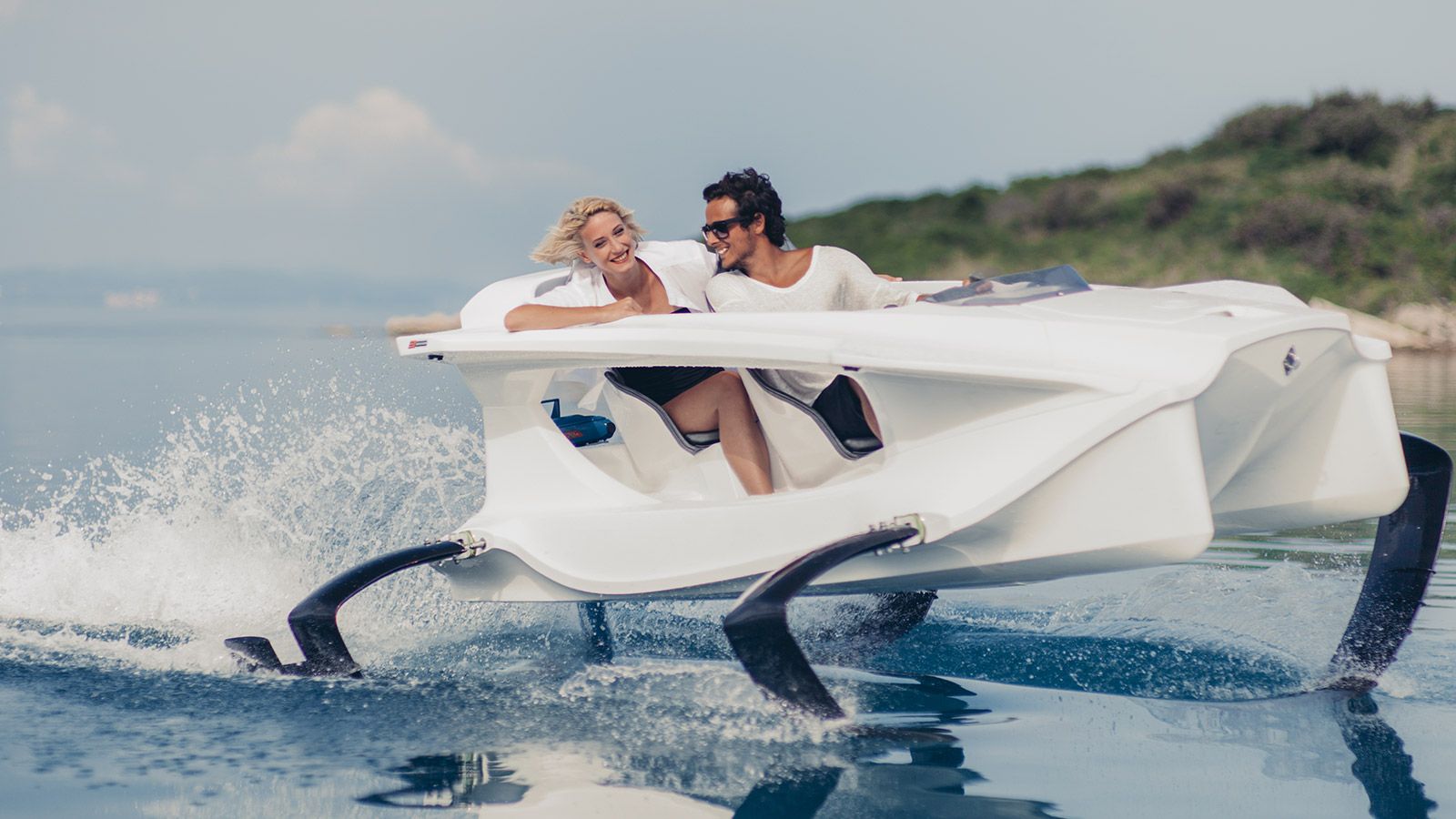 Quadrofoil The jet skitender hybrid that has to be seen to be believed